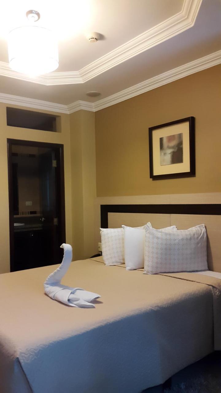 Atlantic Blue Hotel グアヤキル エクステリア 写真
